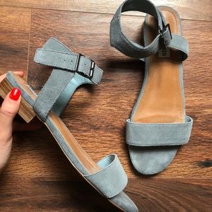 Steve Madden suede sandals